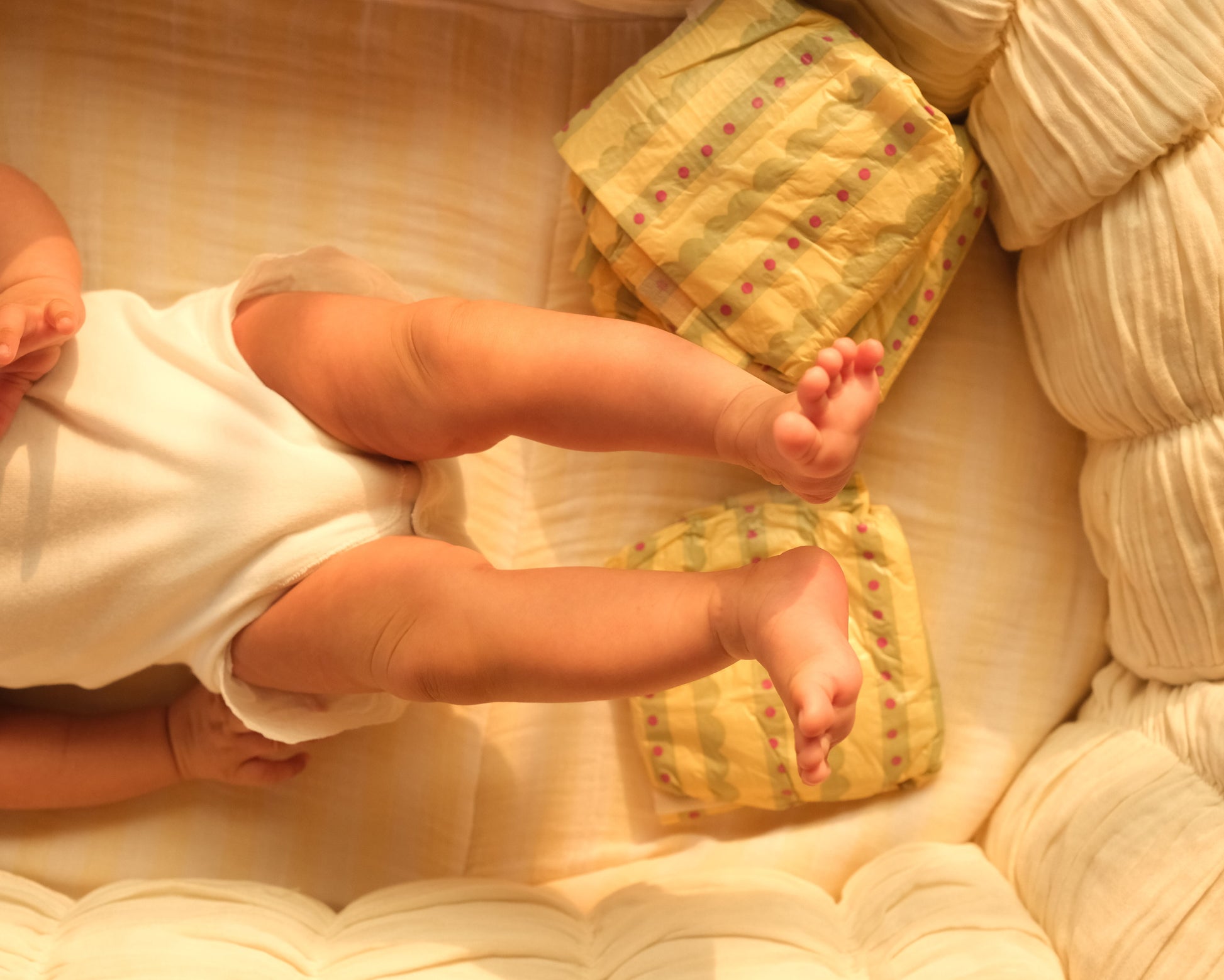 Small taped Diaper 2-5kgs. 30/pack